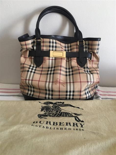 burberry prezzi borse|burberry sito ufficiale italia.